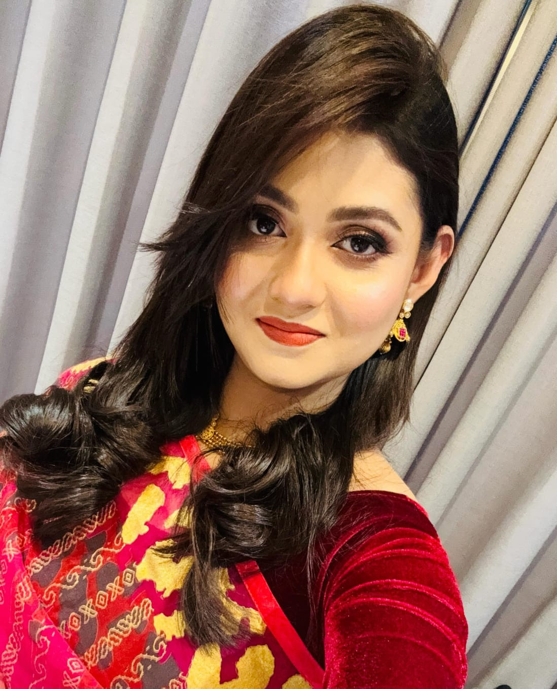 প্রথমে মা তারপর দুই বোনকে